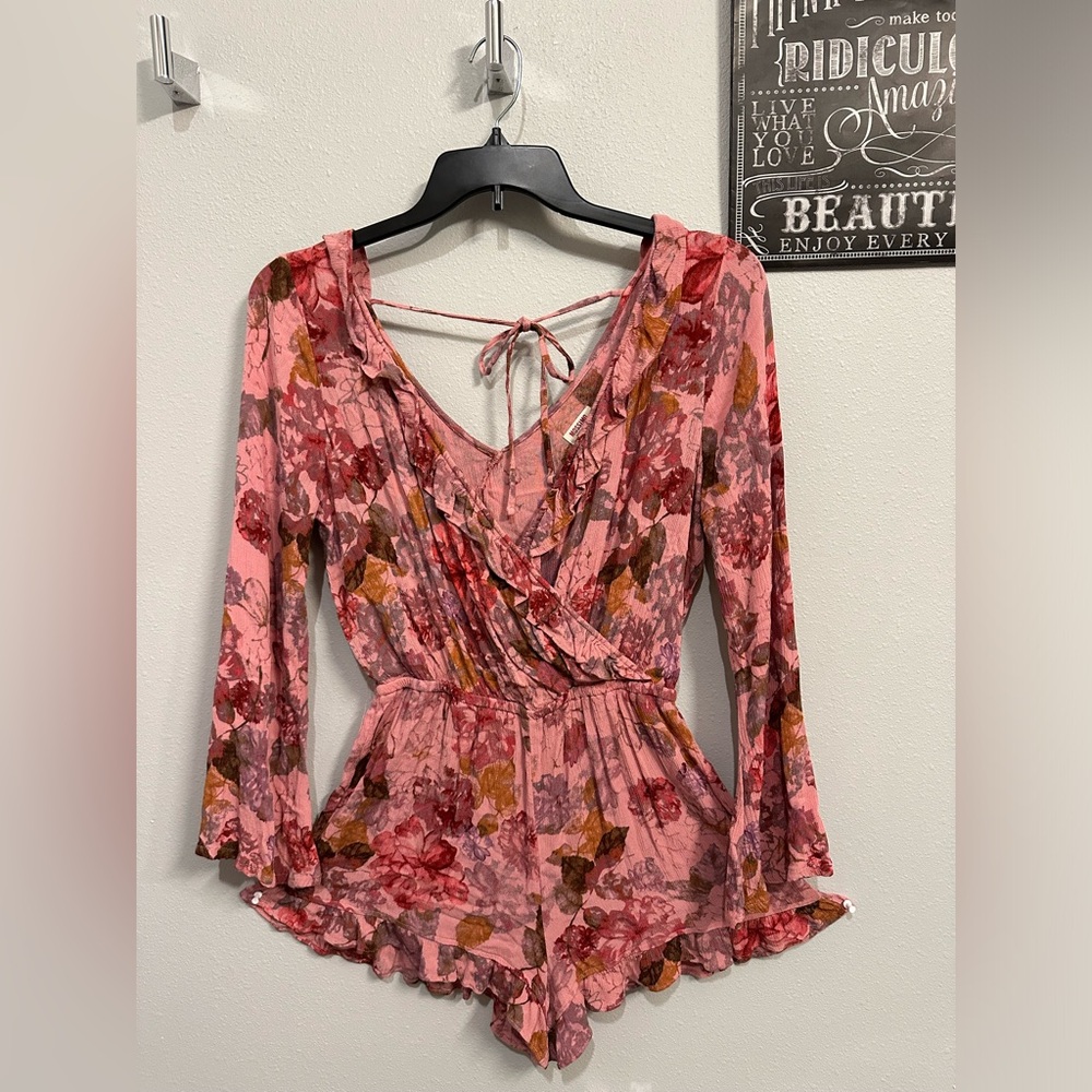 Long sleeve floral Romper